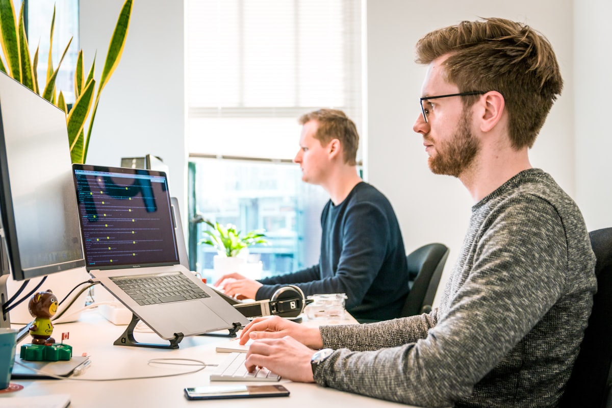 Unisoft cloud SaaS team collaborating on enterprise platforms